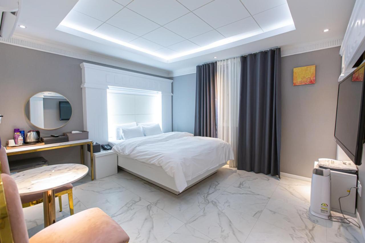Knox Hotel Cheonan Esterno foto