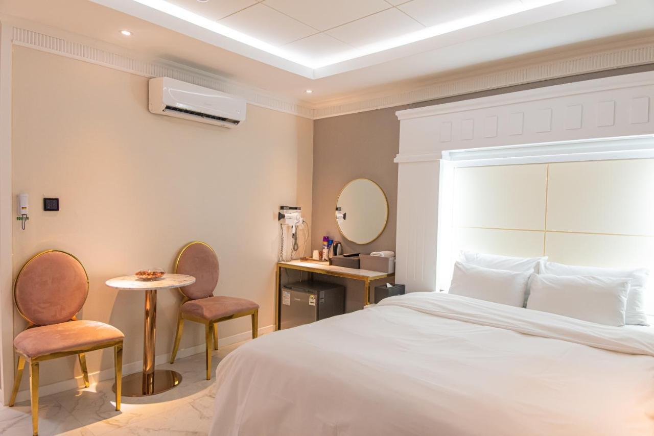Knox Hotel Cheonan Esterno foto