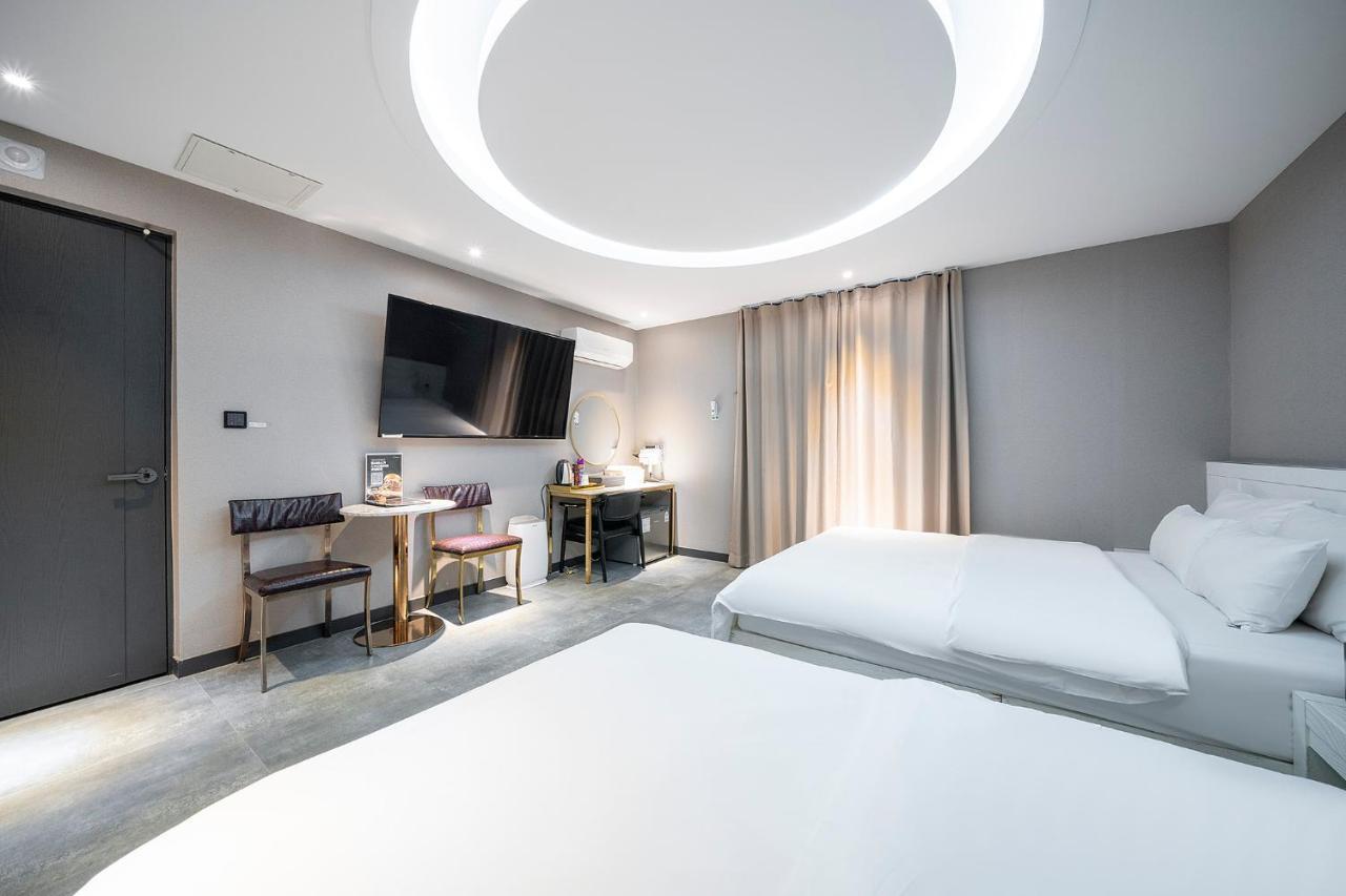 Knox Hotel Cheonan Esterno foto