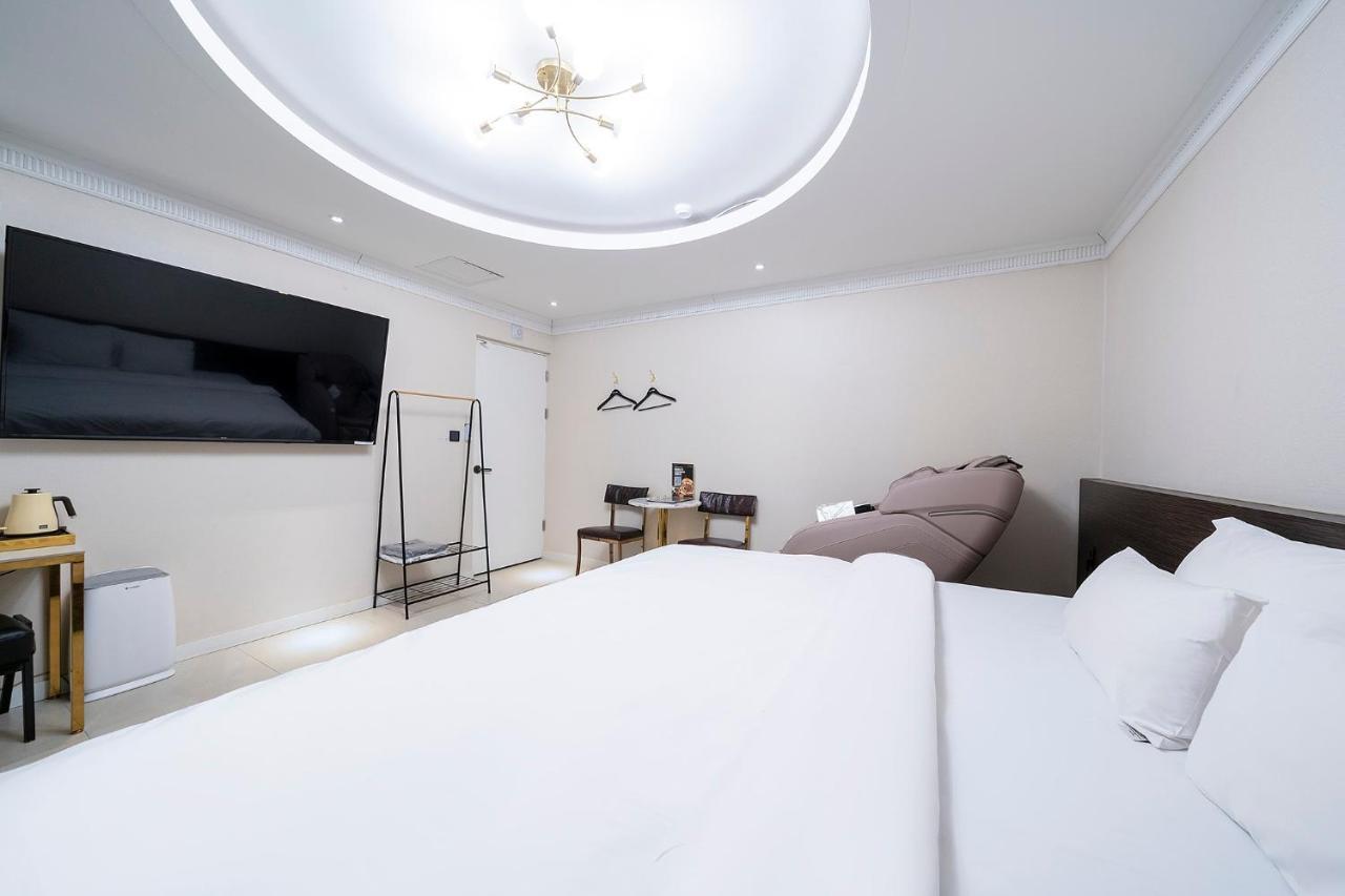Knox Hotel Cheonan Esterno foto