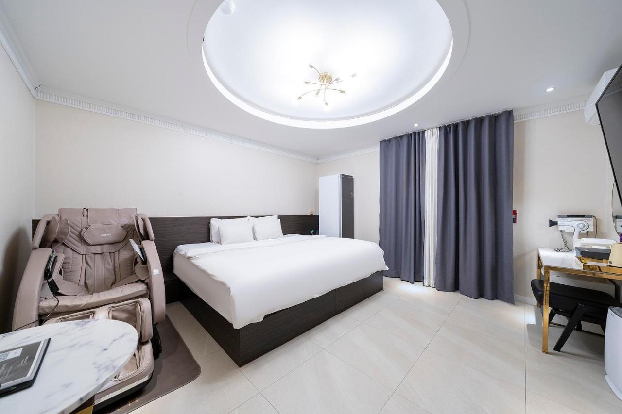Knox Hotel Cheonan Esterno foto