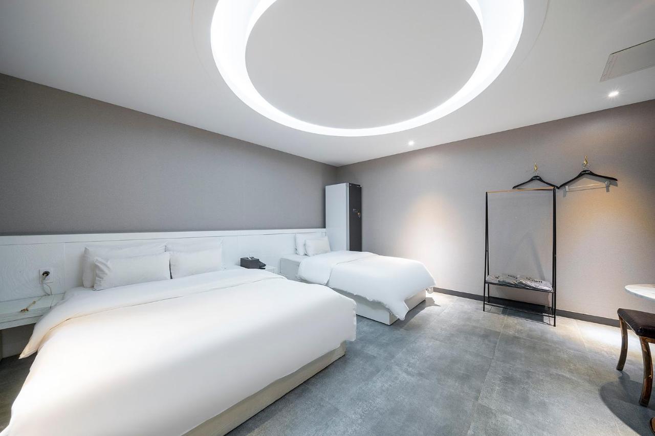 Knox Hotel Cheonan Esterno foto