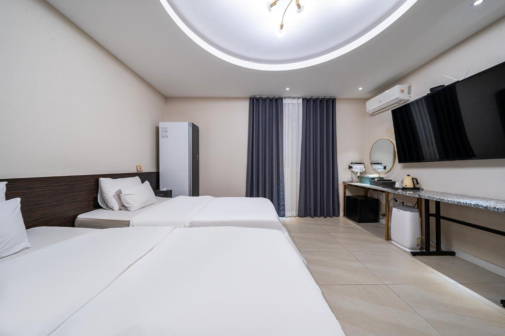 Knox Hotel Cheonan Esterno foto